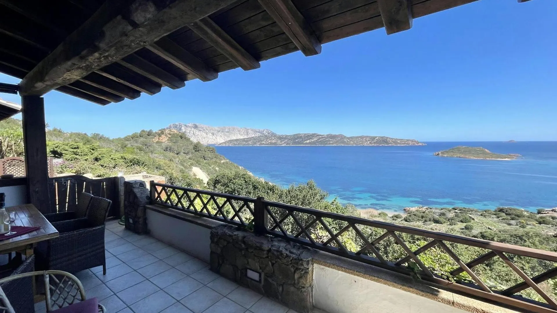 Punta Est Trilocale Stupenda Vista Mare Daire Capo Coda Cavallo