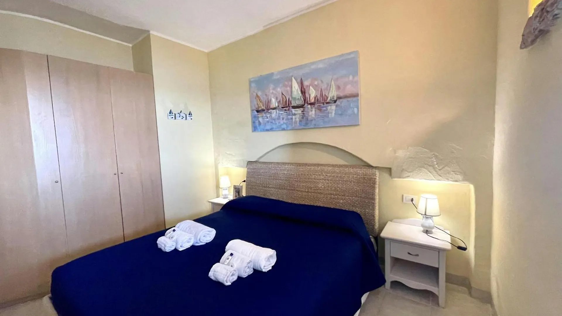 Apartamento Punta Est Trilocale Stupenda Vista Mare Capo Coda Cavallo Italia