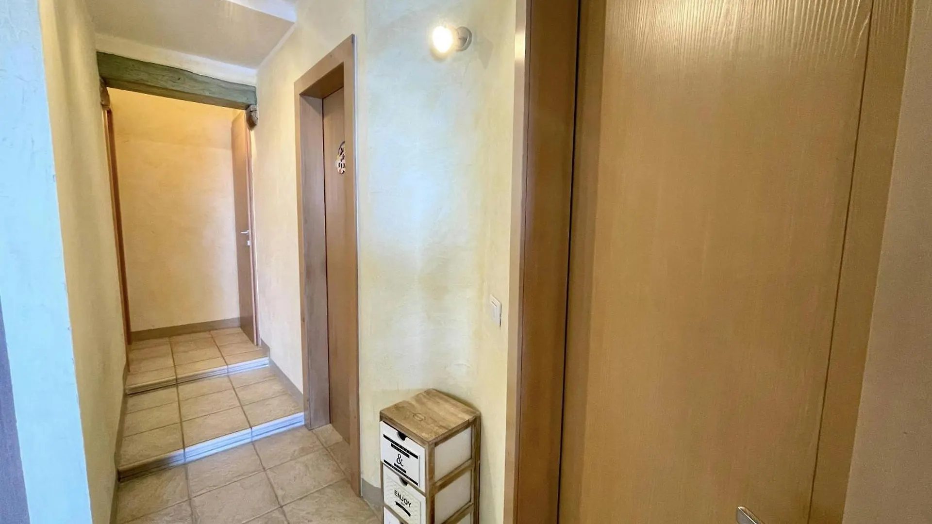 Apartamento Punta Est Trilocale Stupenda Vista Mare Capo Coda Cavallo 0*,  Italia