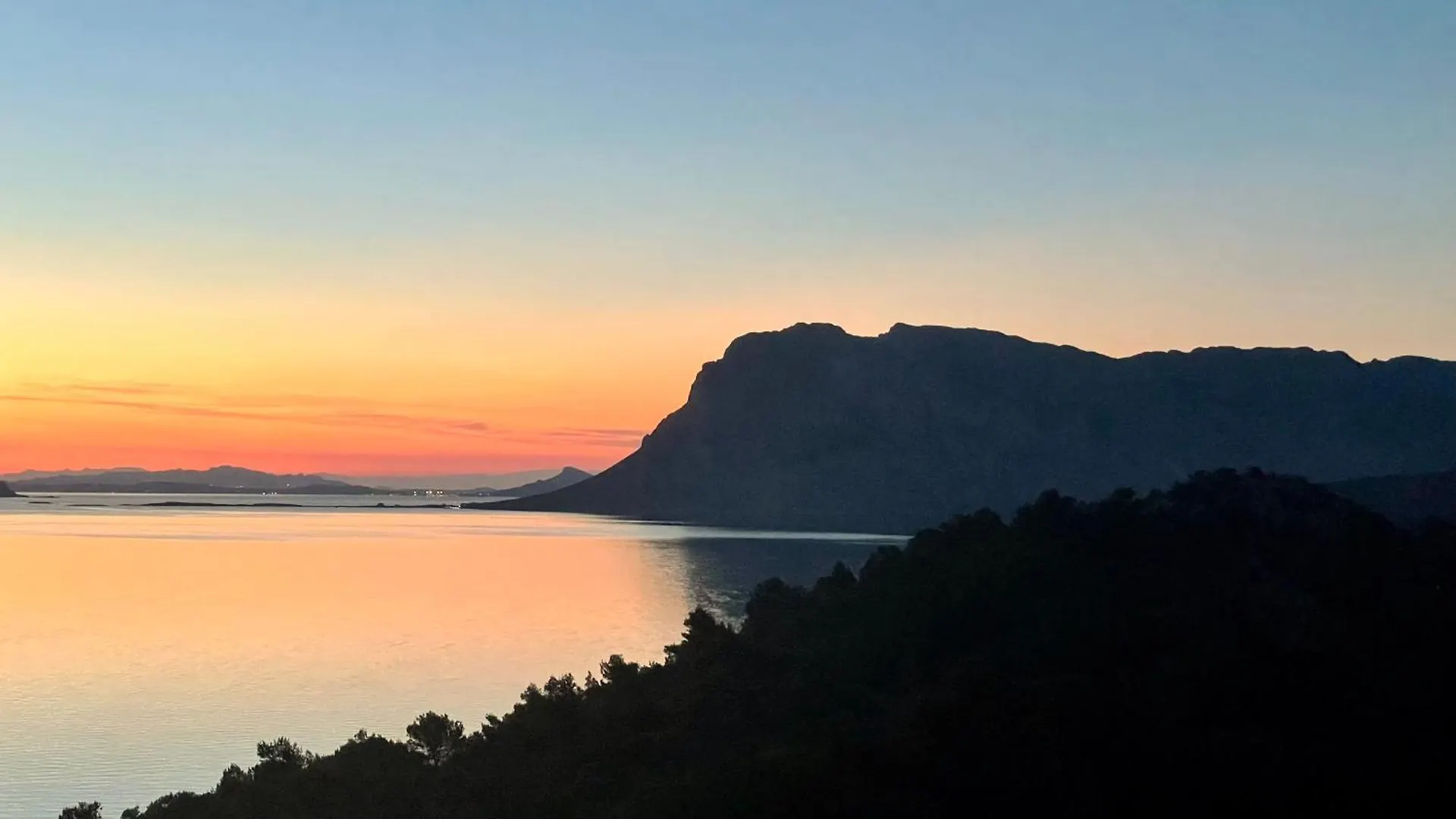 Punta Est Trilocale Stupenda Vista Mare Apartment Capo Coda Cavallo Italy